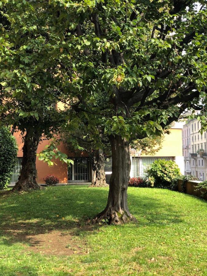 Brera Cocoon Apartment Milan Luaran gambar