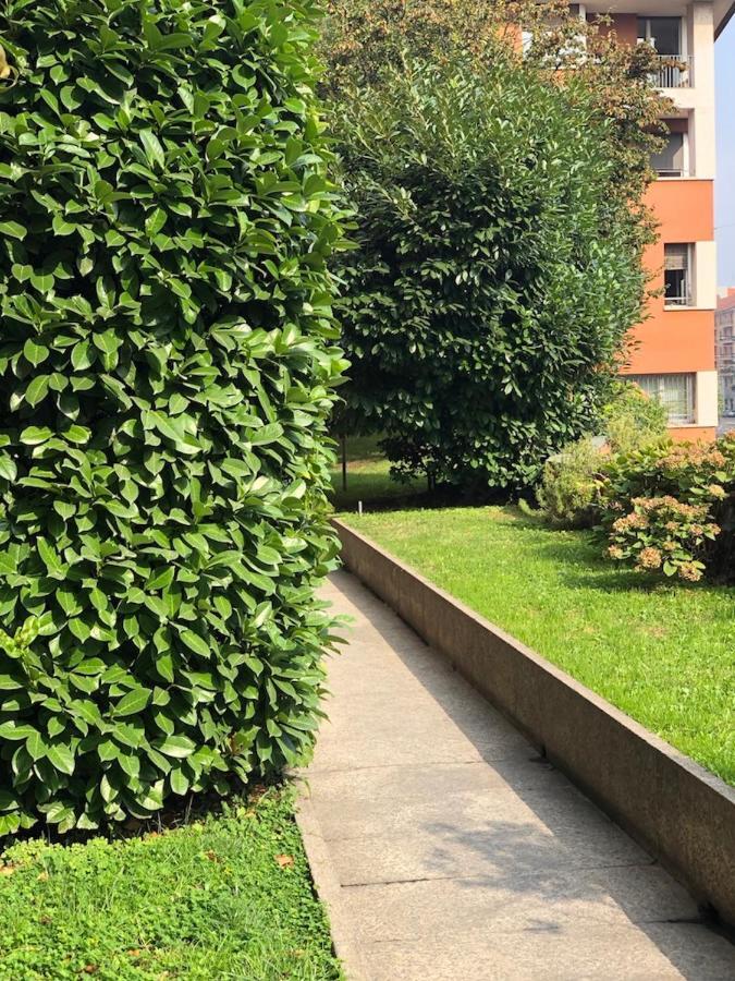 Brera Cocoon Apartment Milan Luaran gambar